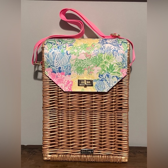 Lilly Pulitzer Wicker Wine Tote.  NWOT!! - Picture 9 of 11